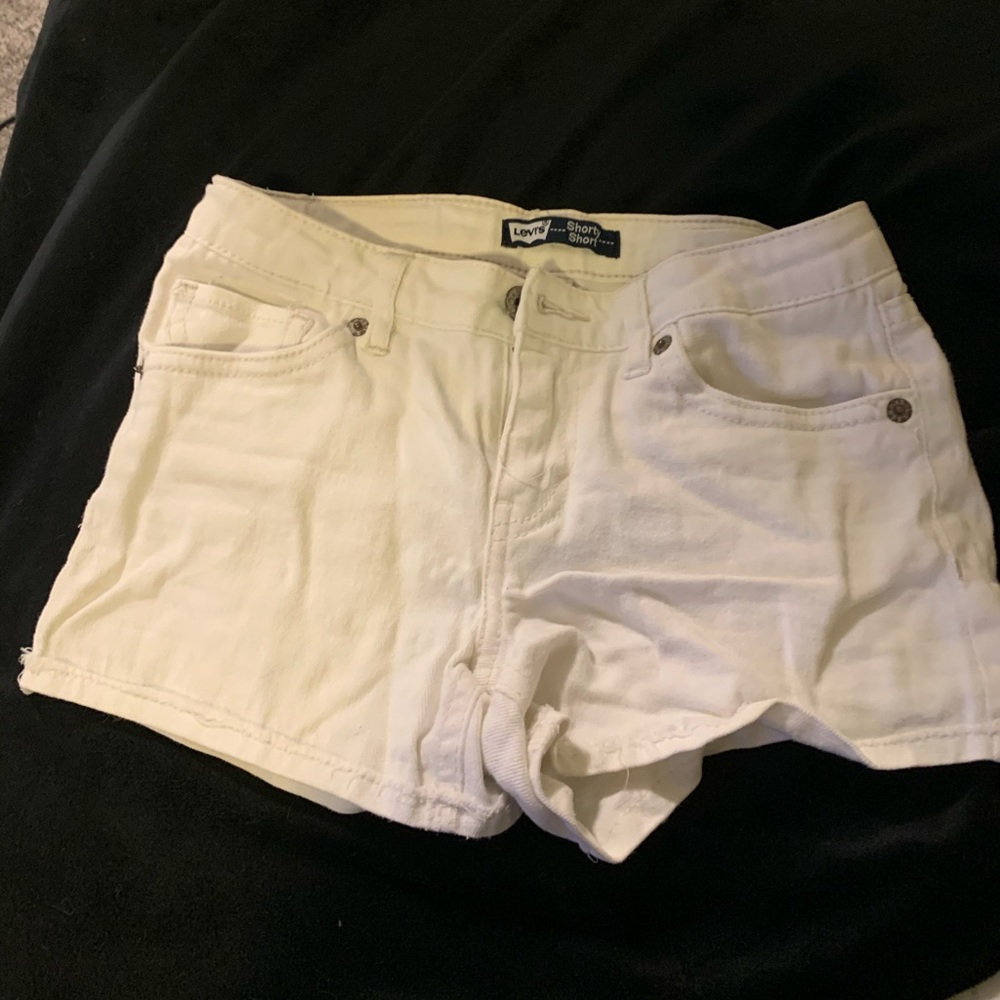 White Levi shorts